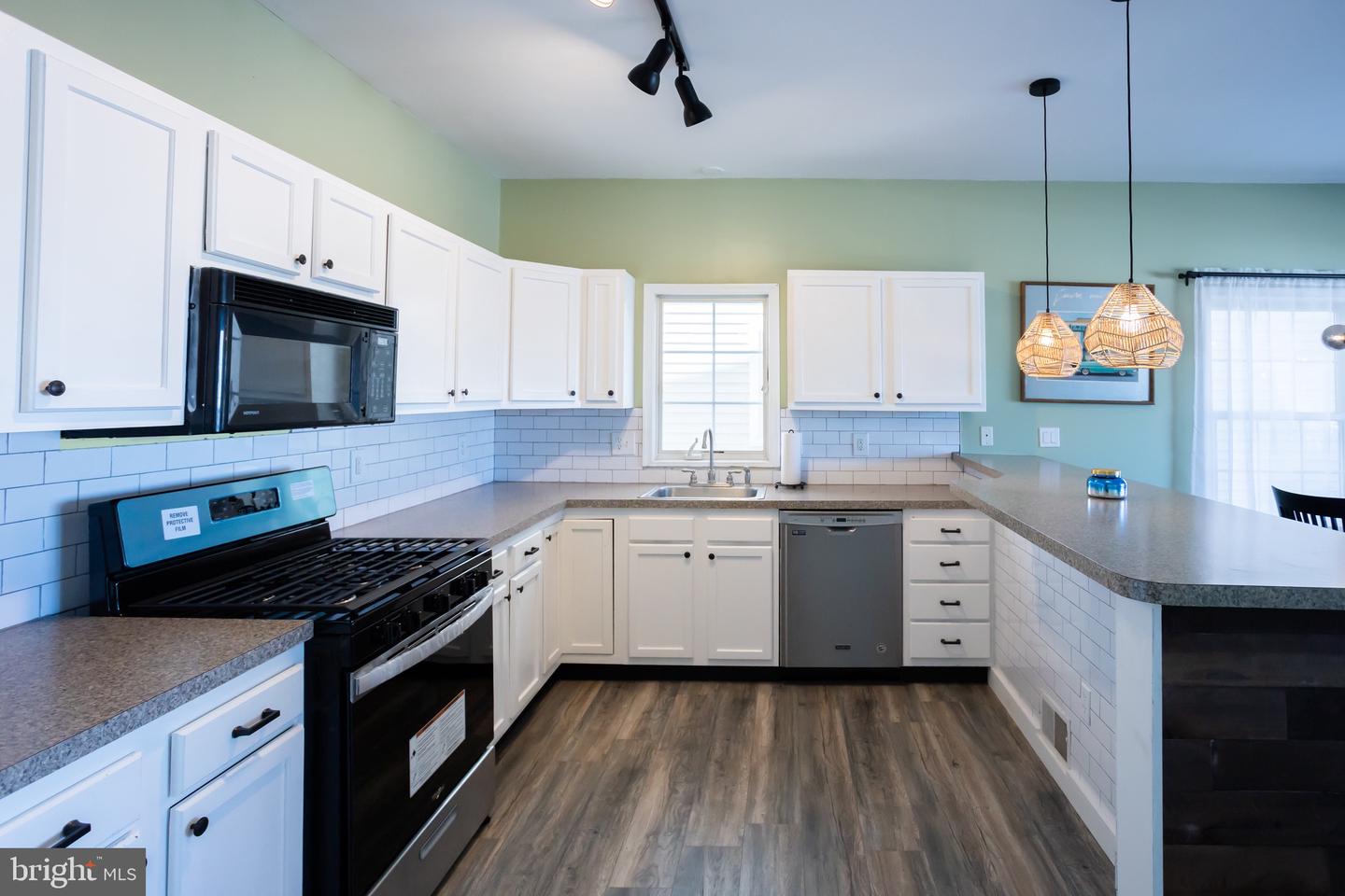422 W Hand Ave #102