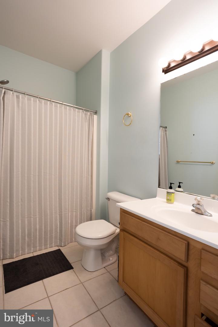422 W Hand Ave #102
