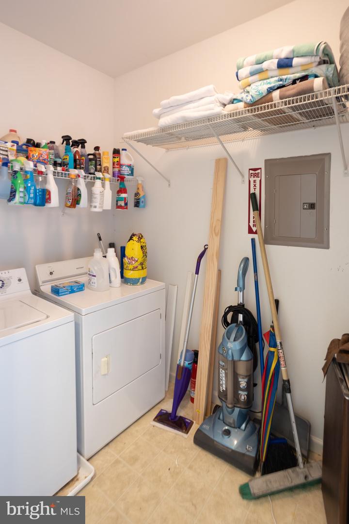 422 W Hand Ave #102