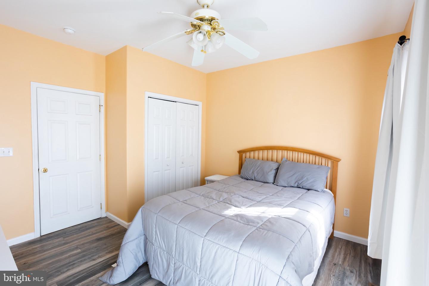 422 W Hand Ave #102