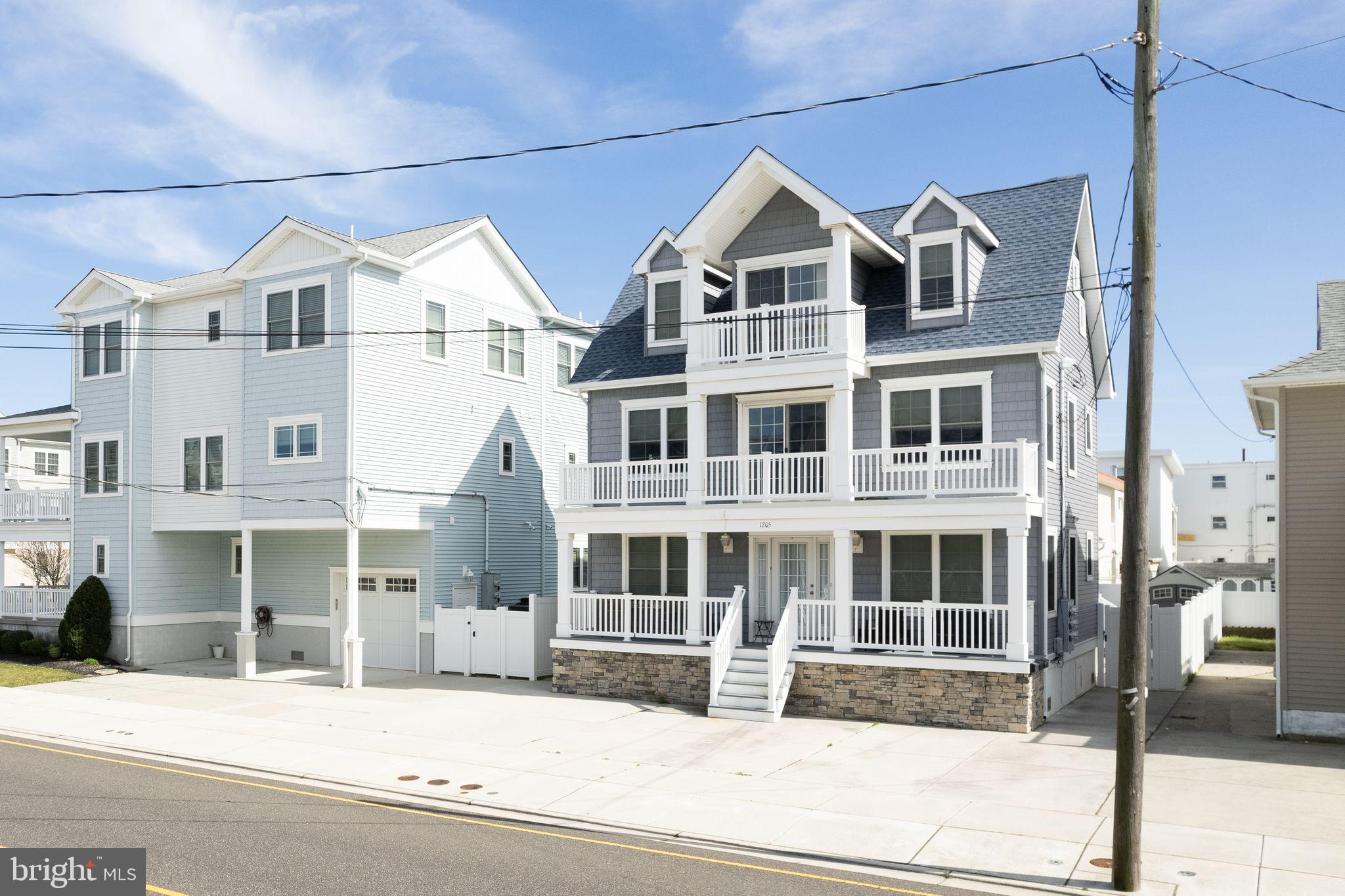 1205 Ocean Ave #B