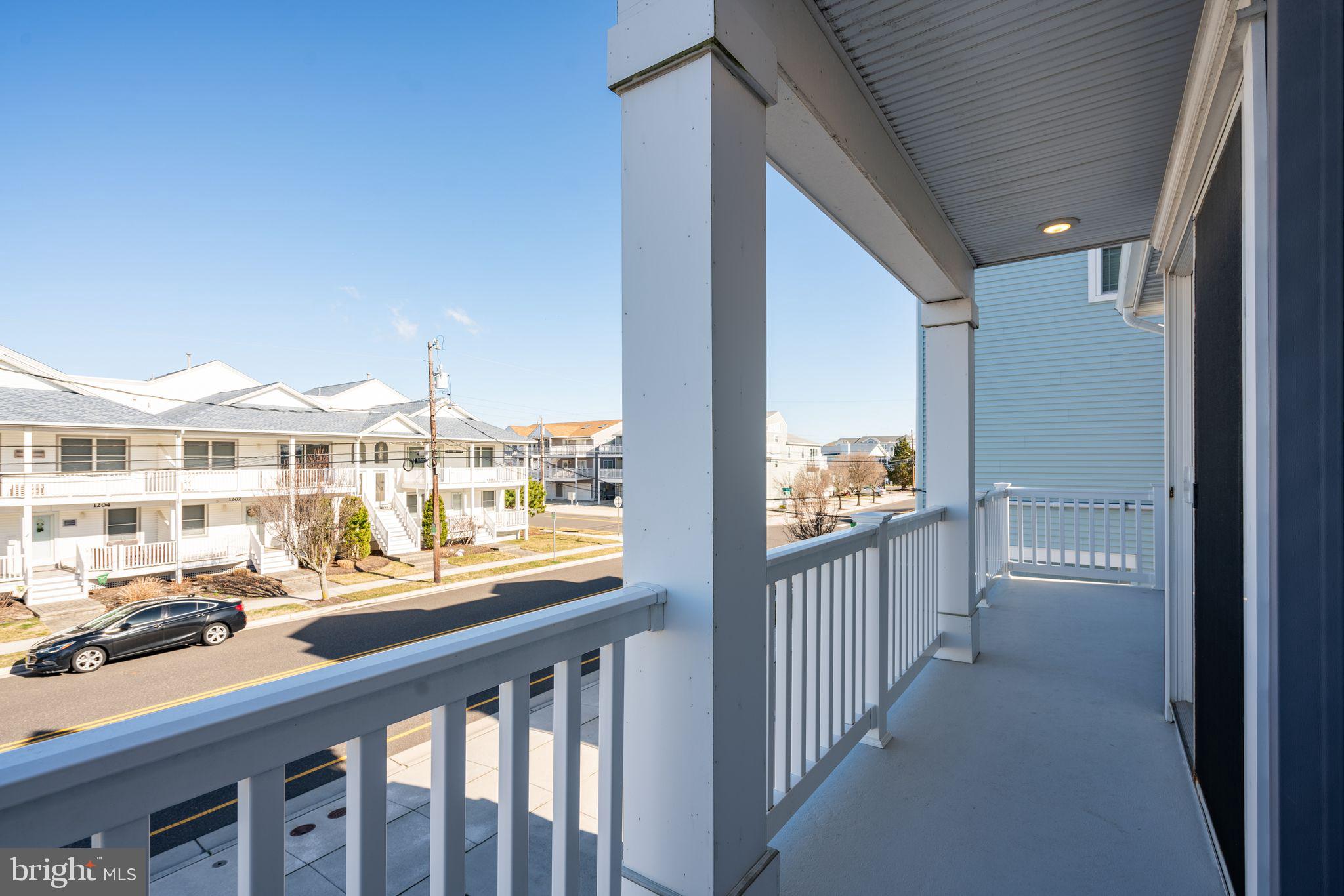 1205 Ocean Ave #B