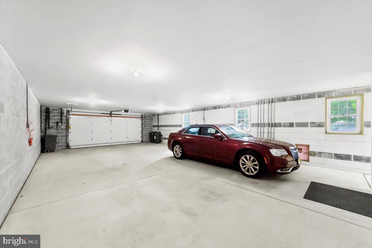 400 E 5th Ave #101