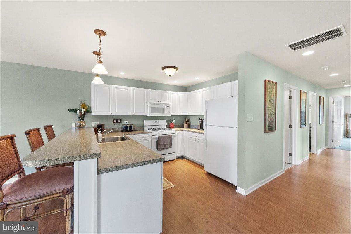 400 E 5th Ave #101