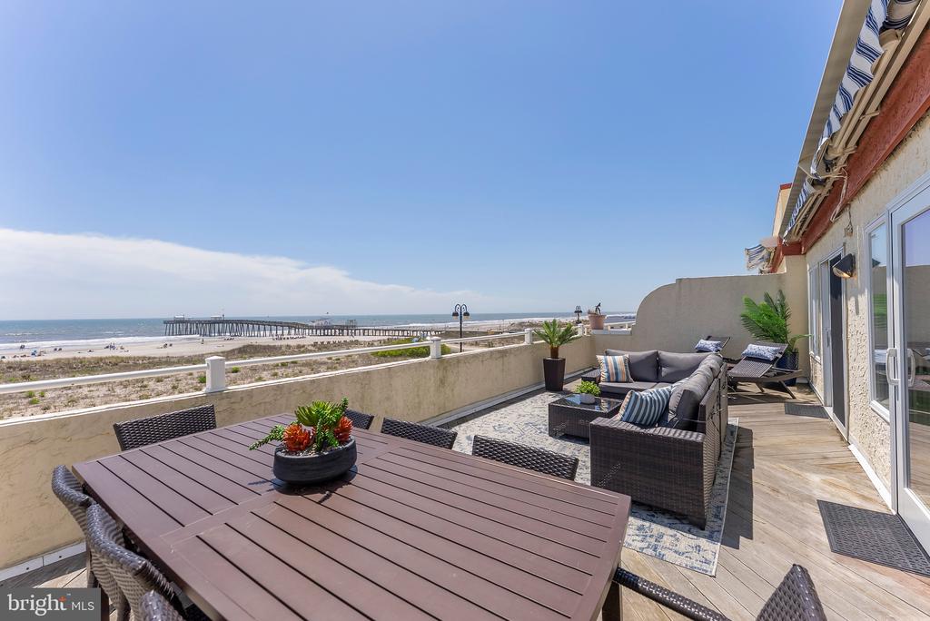 1368 Boardwalk #B