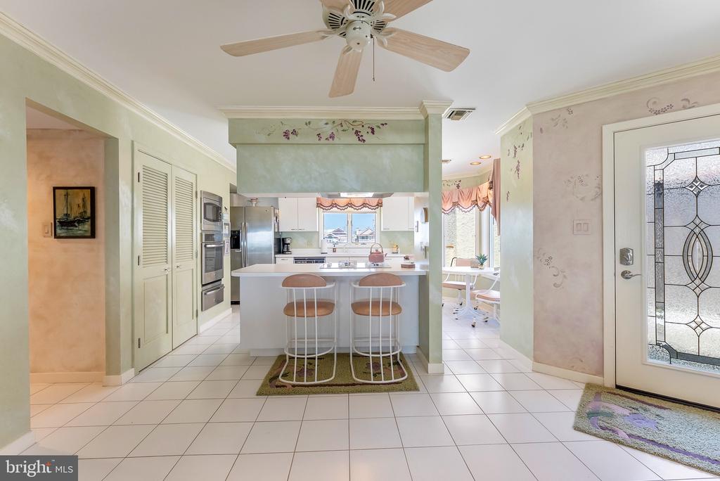 1368 Boardwalk #B