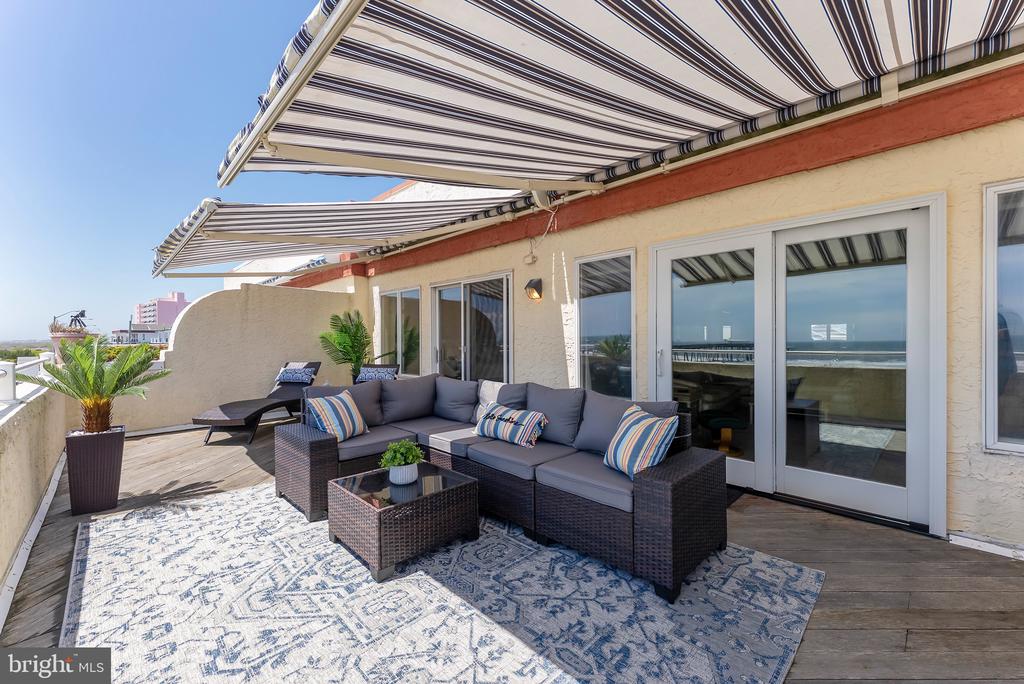 1368 Boardwalk #B