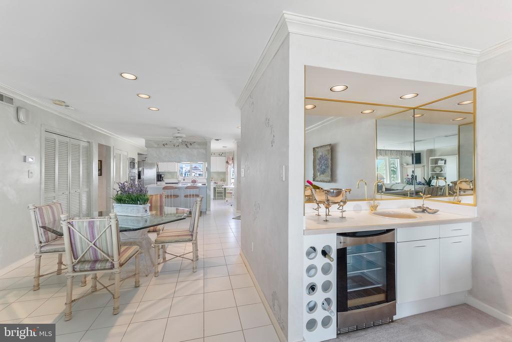 1368 Boardwalk #B