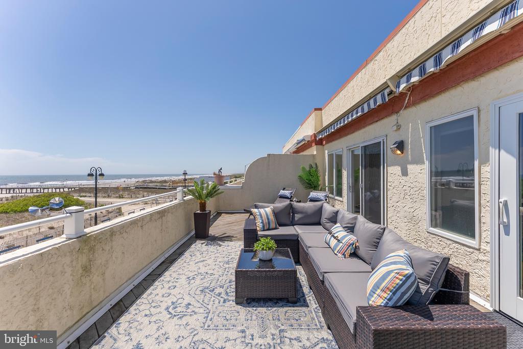 1368 Boardwalk #B