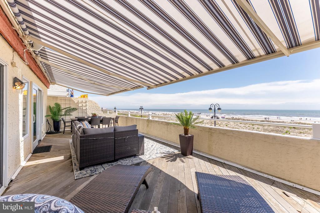 1368 Boardwalk #B