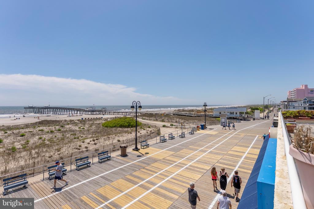 1368 Boardwalk #B