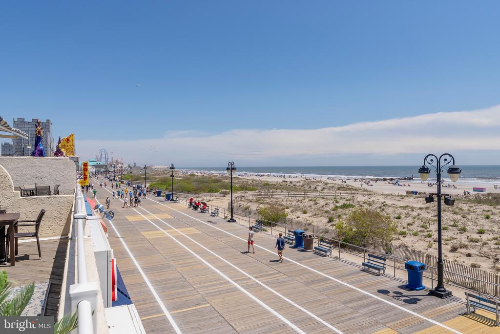 1368 Boardwalk #B