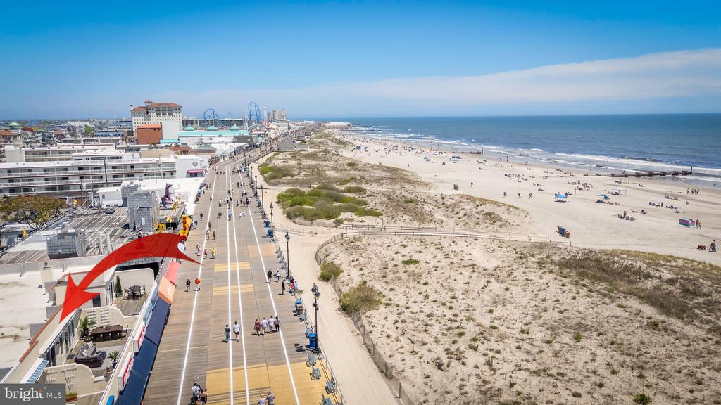 1368 Boardwalk #B