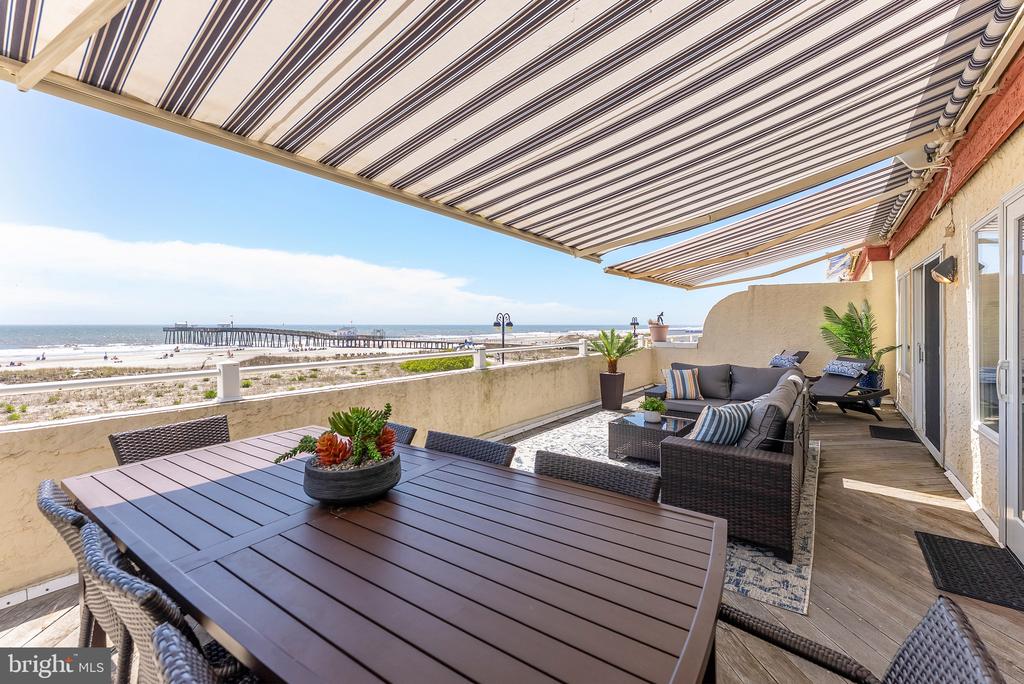 1368 Boardwalk #B