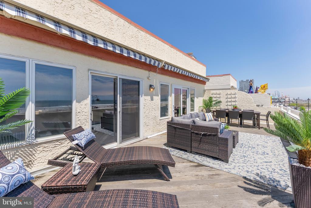 1368 Boardwalk #B