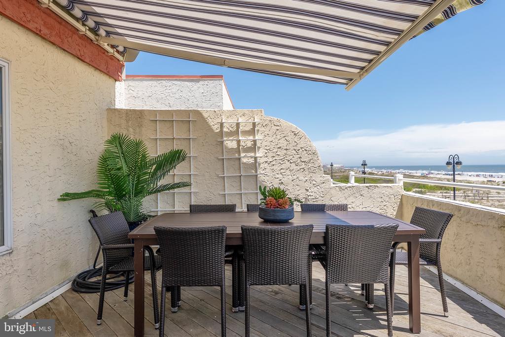 1368 Boardwalk #B