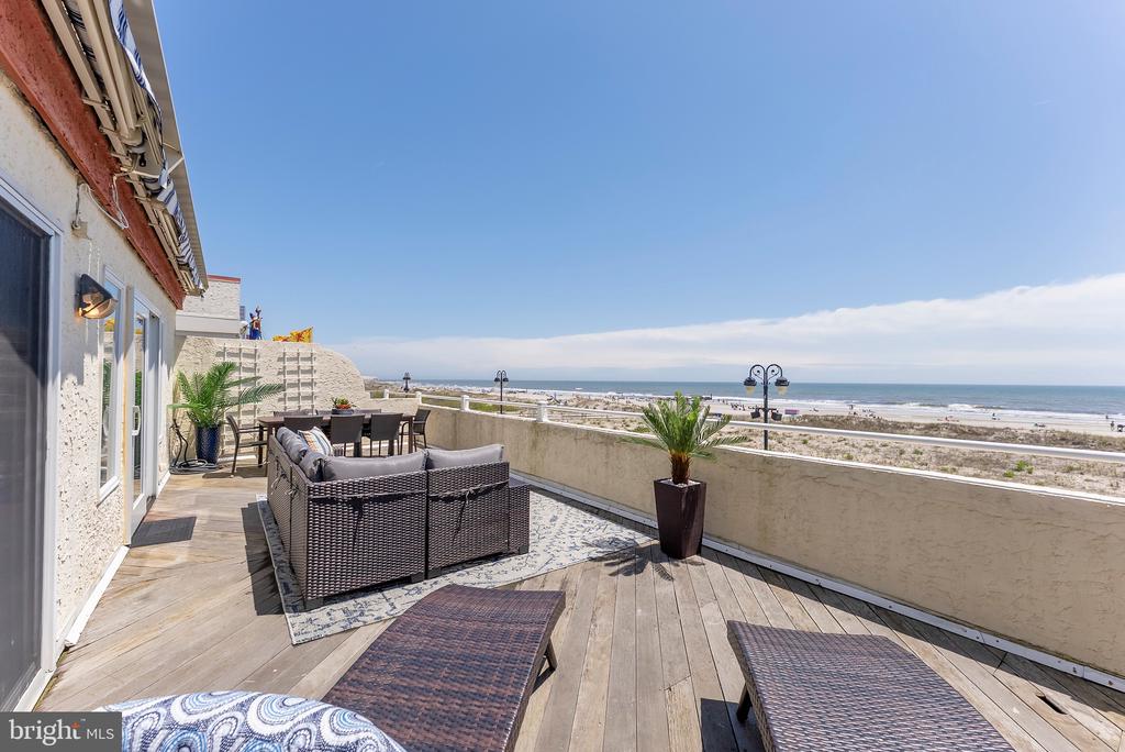 1368 Boardwalk #B