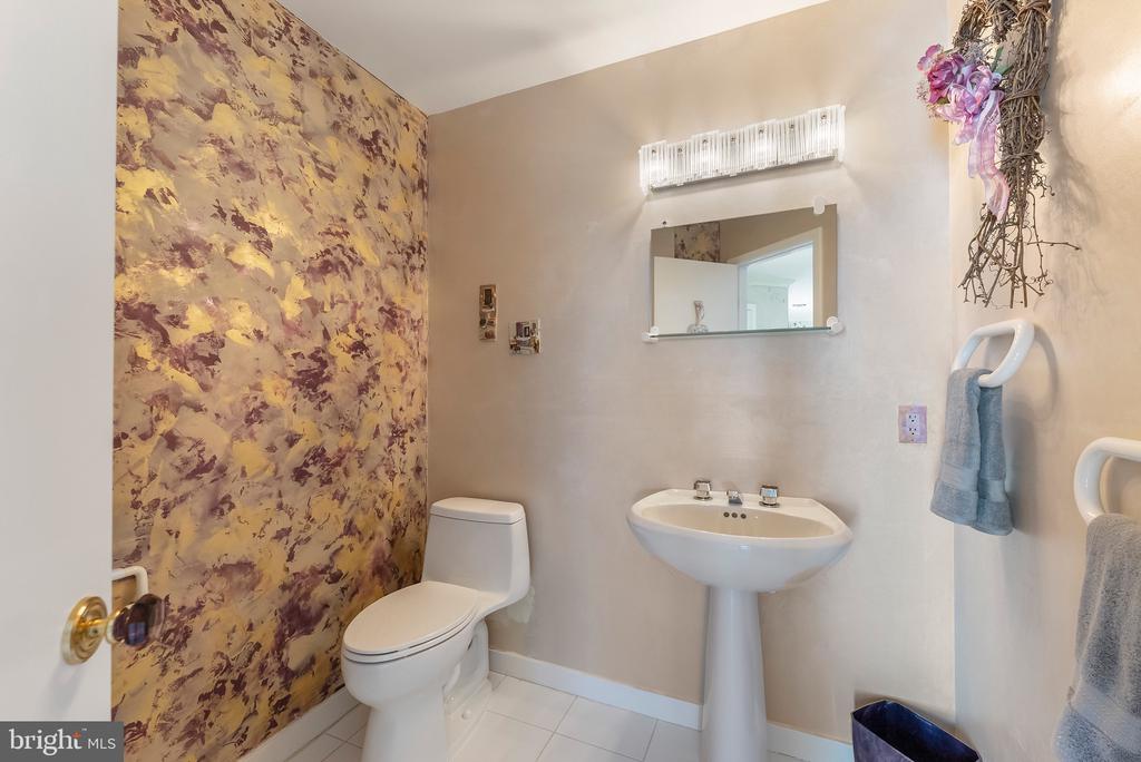 1368 Boardwalk #B