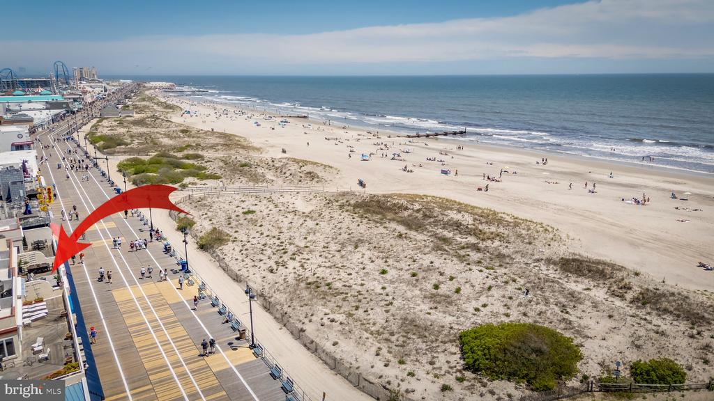 1368 Boardwalk #B