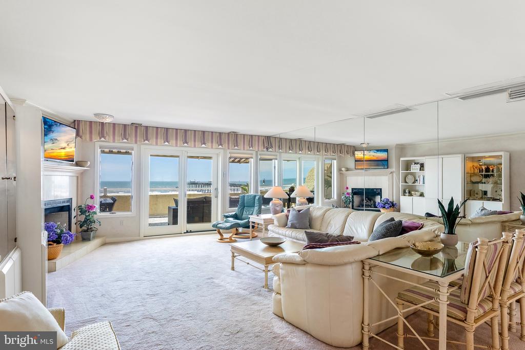 1368 Boardwalk #B