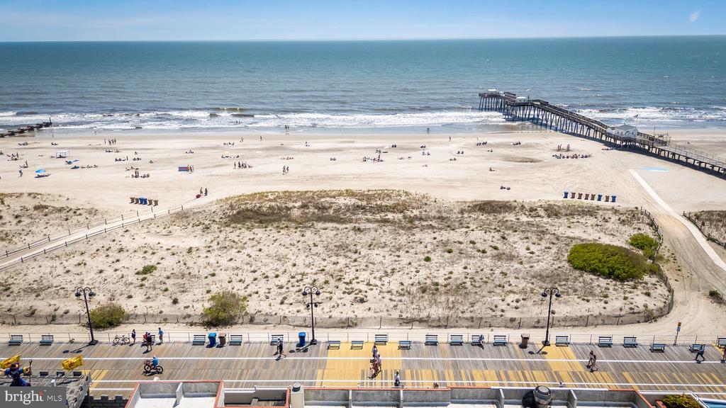 1368 Boardwalk #B