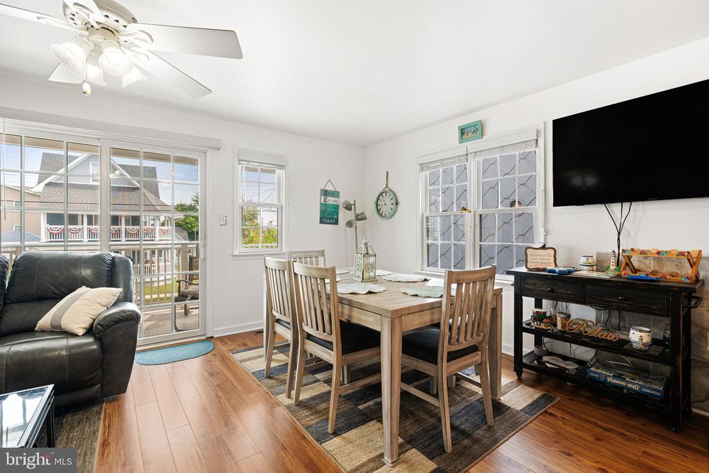 224 E MAGNOLIA AVENUE A