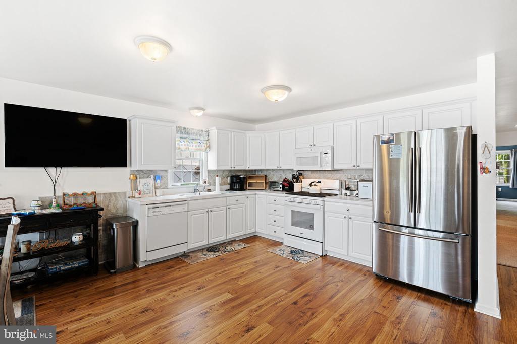 224 E MAGNOLIA AVENUE A