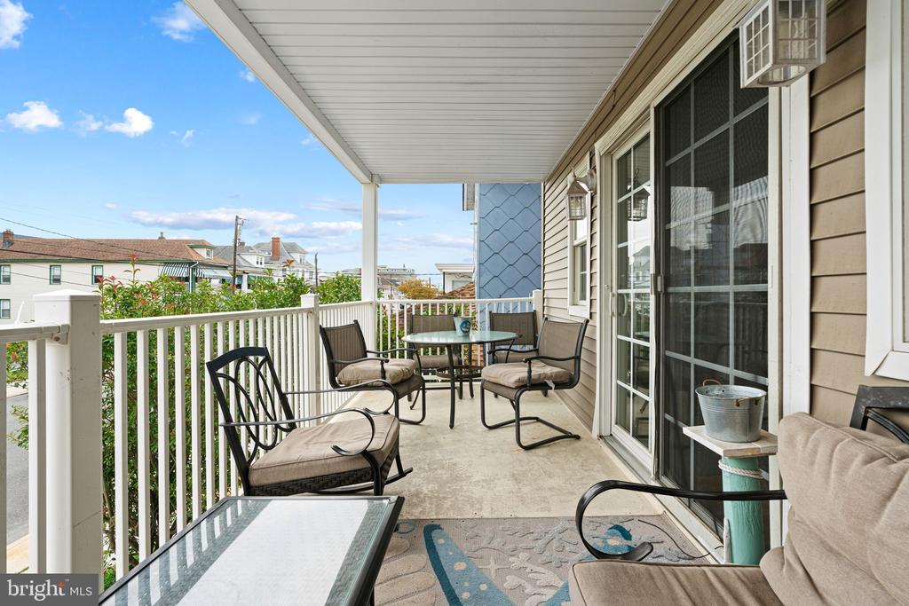 224 E MAGNOLIA AVENUE A