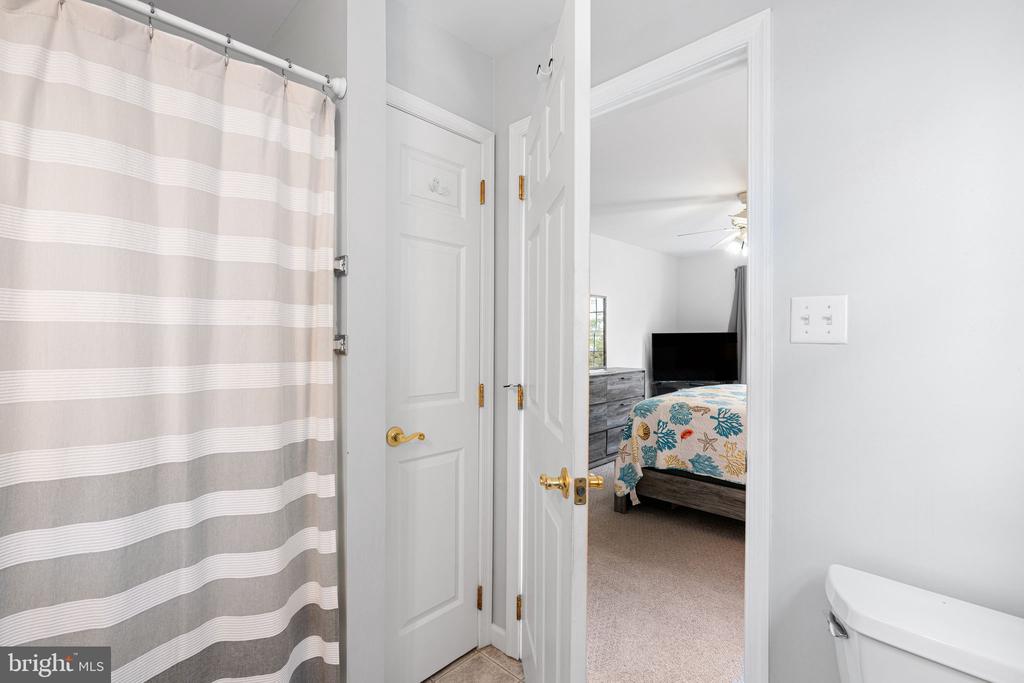 224 E MAGNOLIA AVENUE A