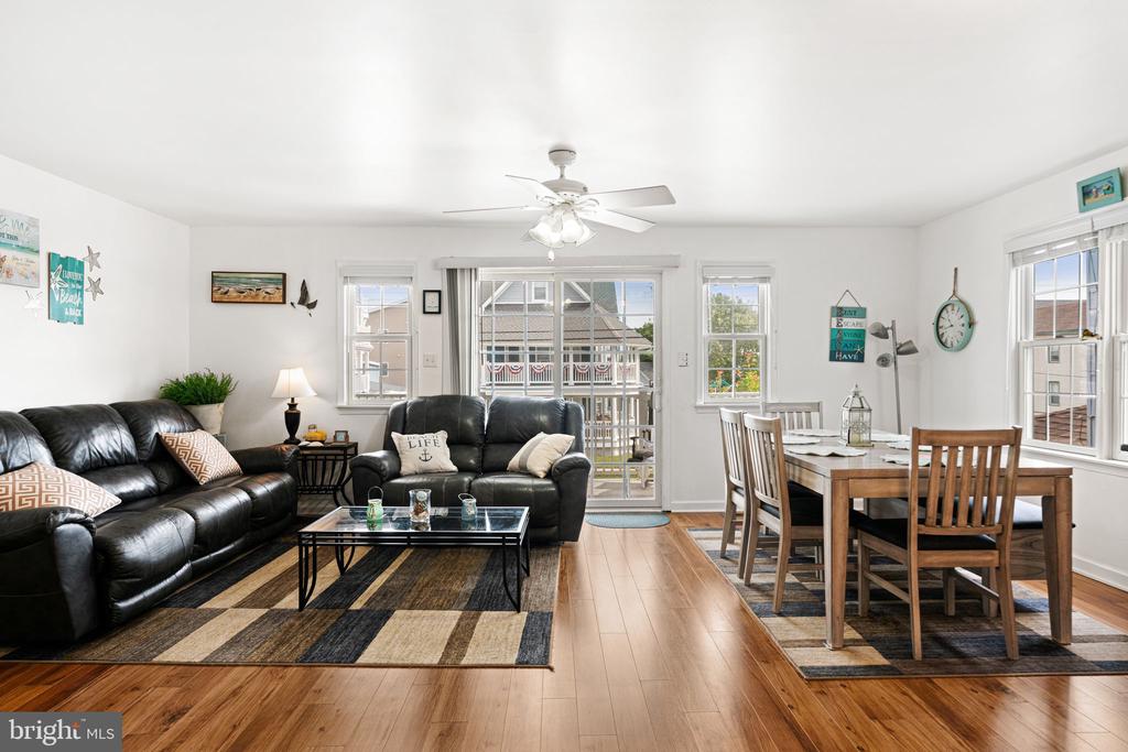 224 E MAGNOLIA AVENUE A