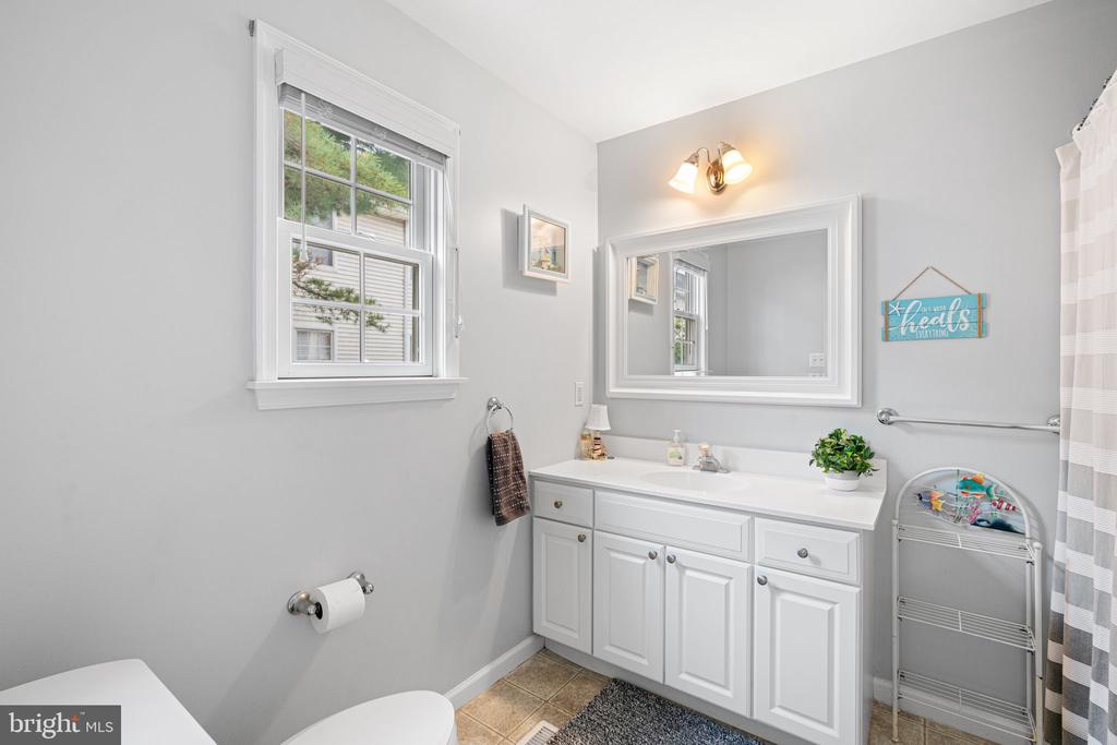 224 E MAGNOLIA AVENUE A