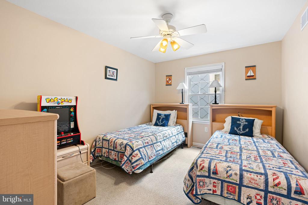 224 E MAGNOLIA AVENUE A