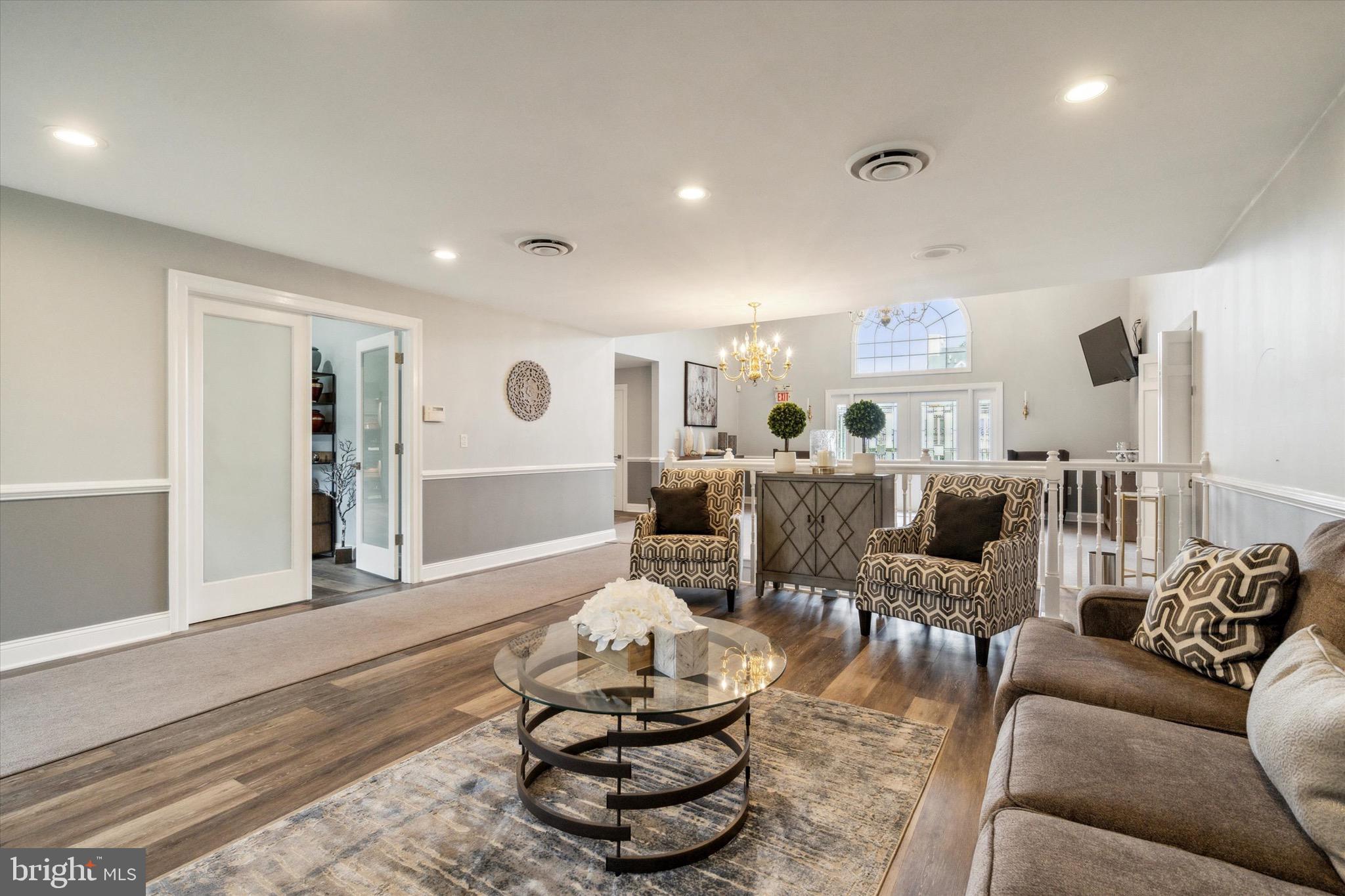 1584 PARKSIDE AVENUE