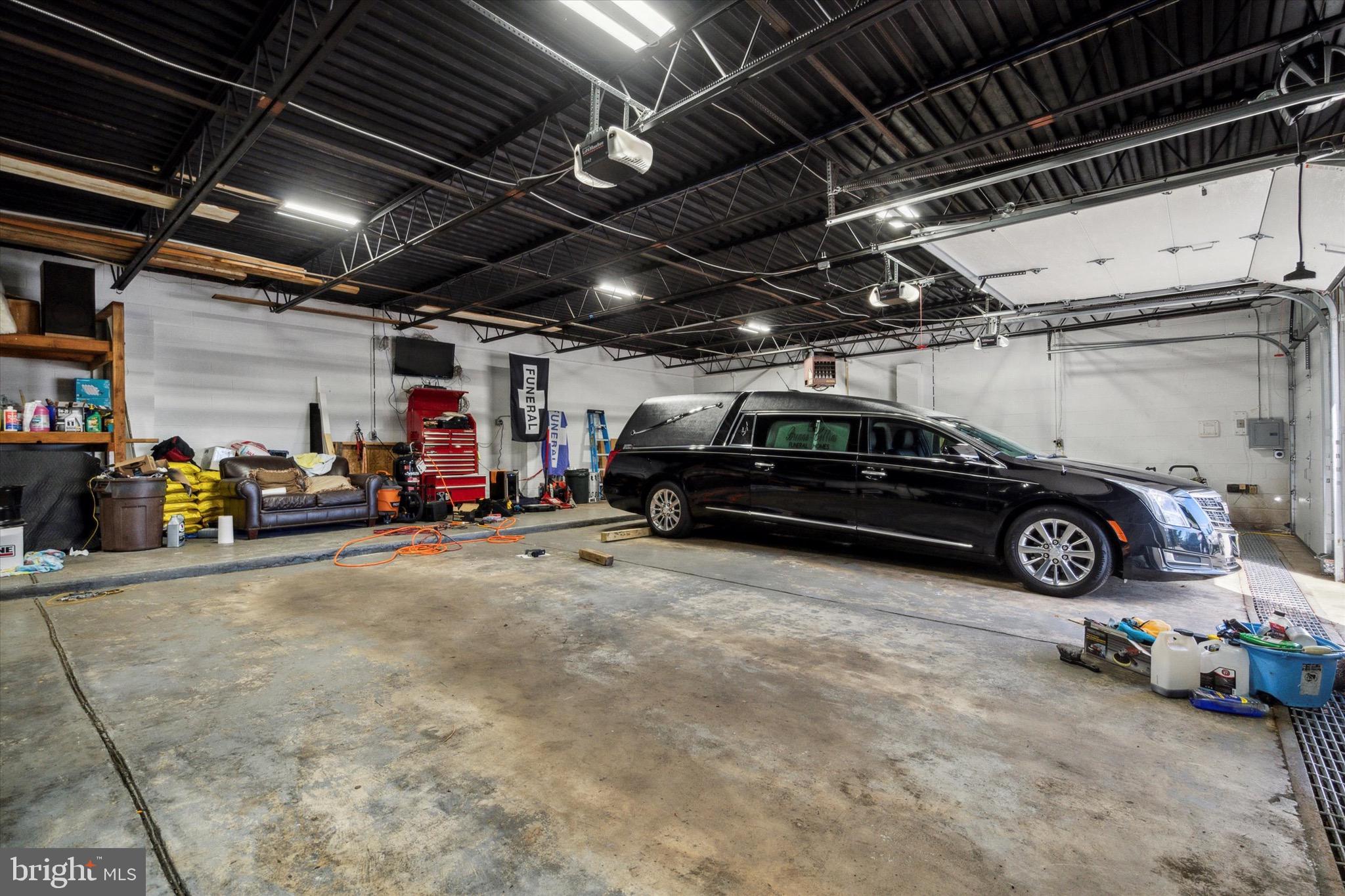 1584 PARKSIDE AVENUE