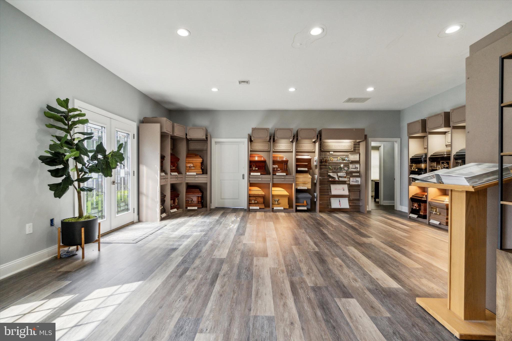 1584 PARKSIDE AVENUE