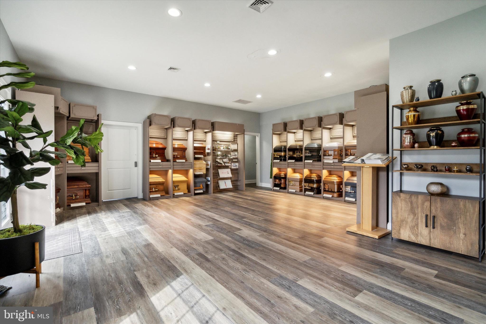 1584 PARKSIDE AVENUE