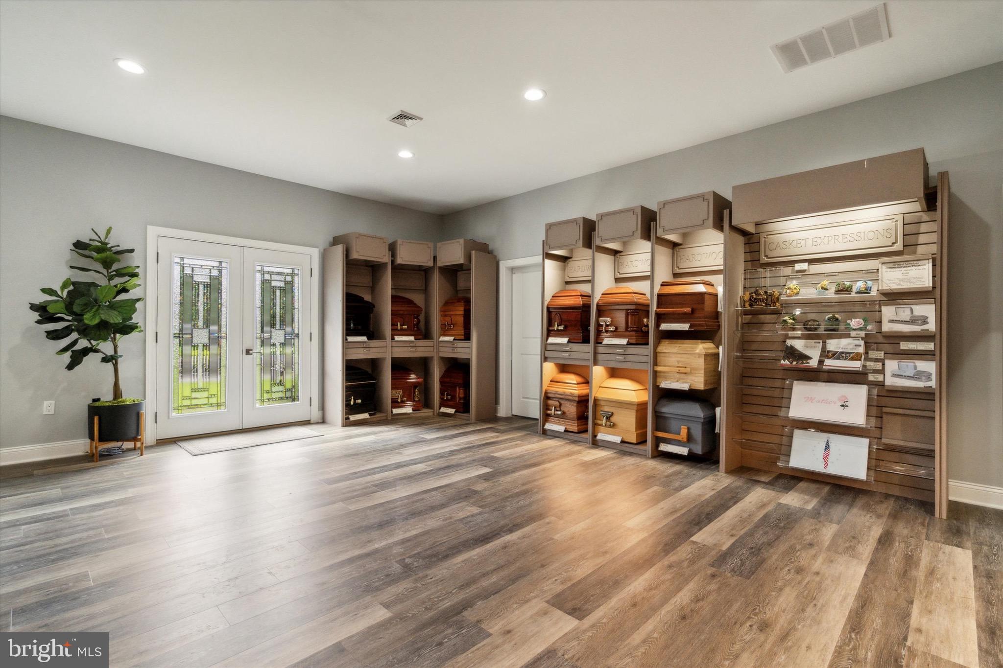 1584 PARKSIDE AVENUE