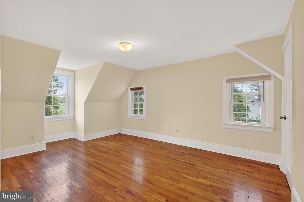 131 PENNINGTON HOPEWELL ROAD