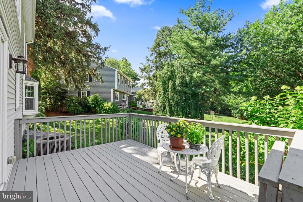 14 SPRINGWOOD DRIVE
