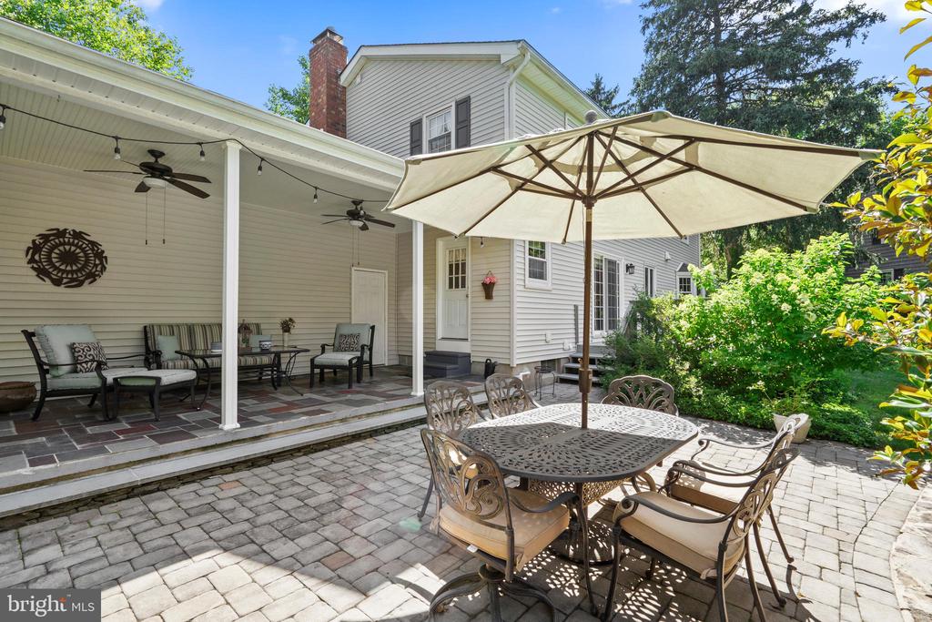 14 SPRINGWOOD DRIVE