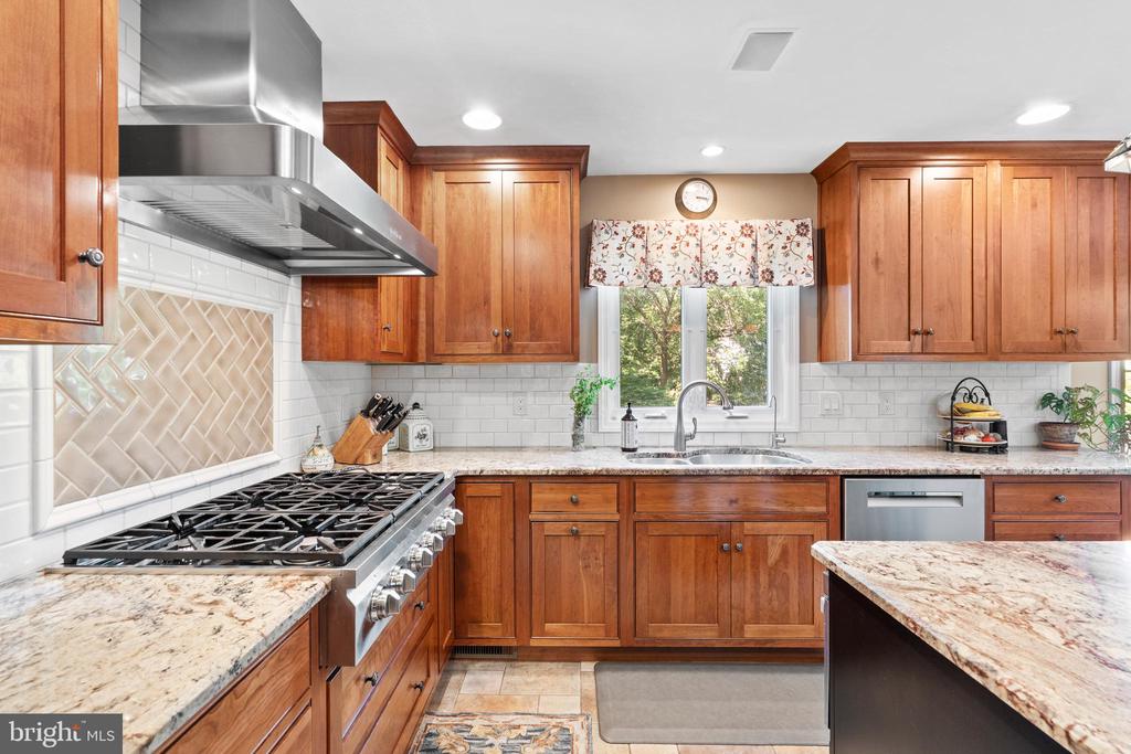 14 SPRINGWOOD DRIVE