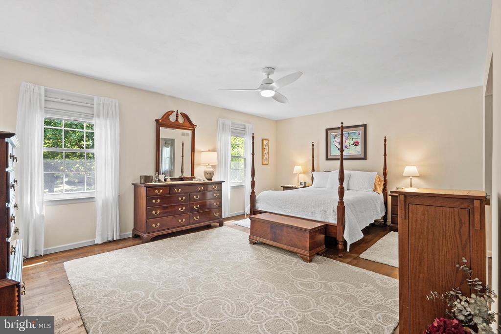 14 SPRINGWOOD DRIVE