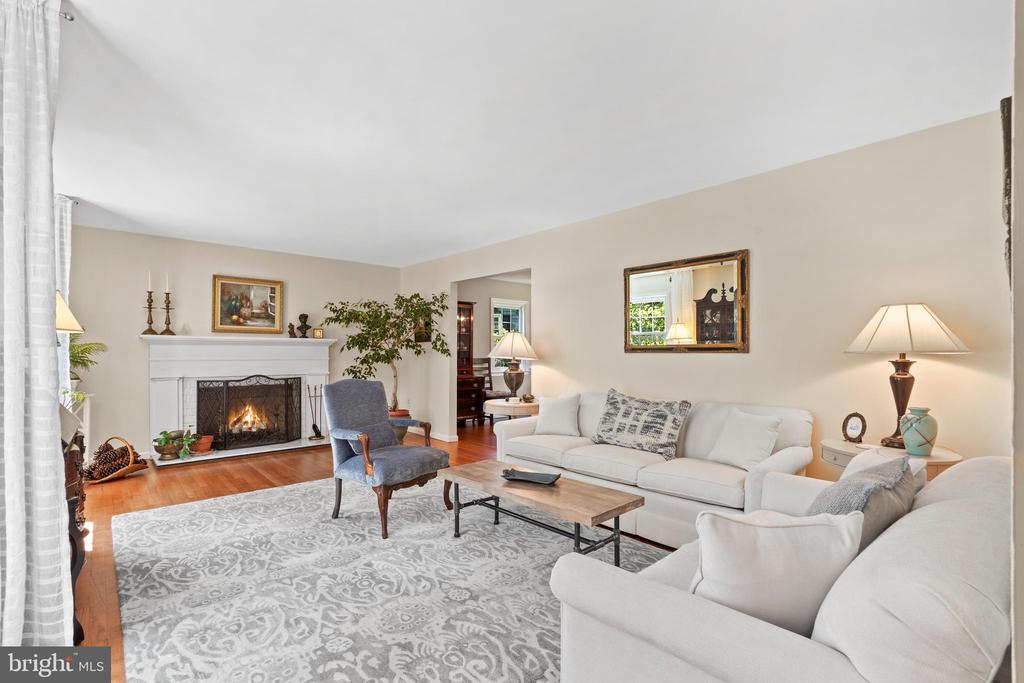 14 SPRINGWOOD DRIVE