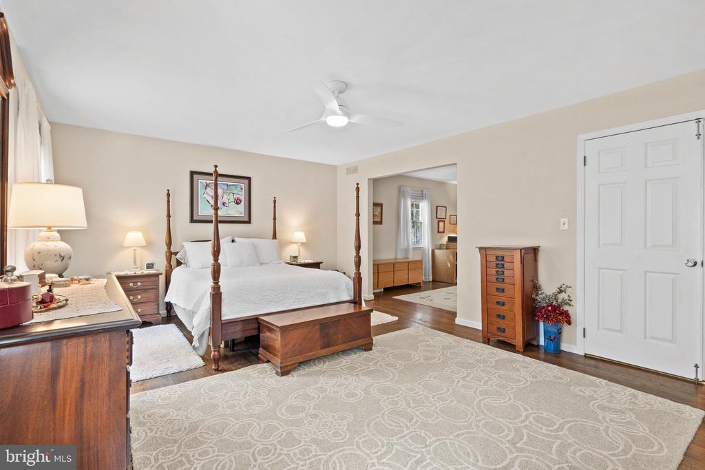 14 SPRINGWOOD DRIVE