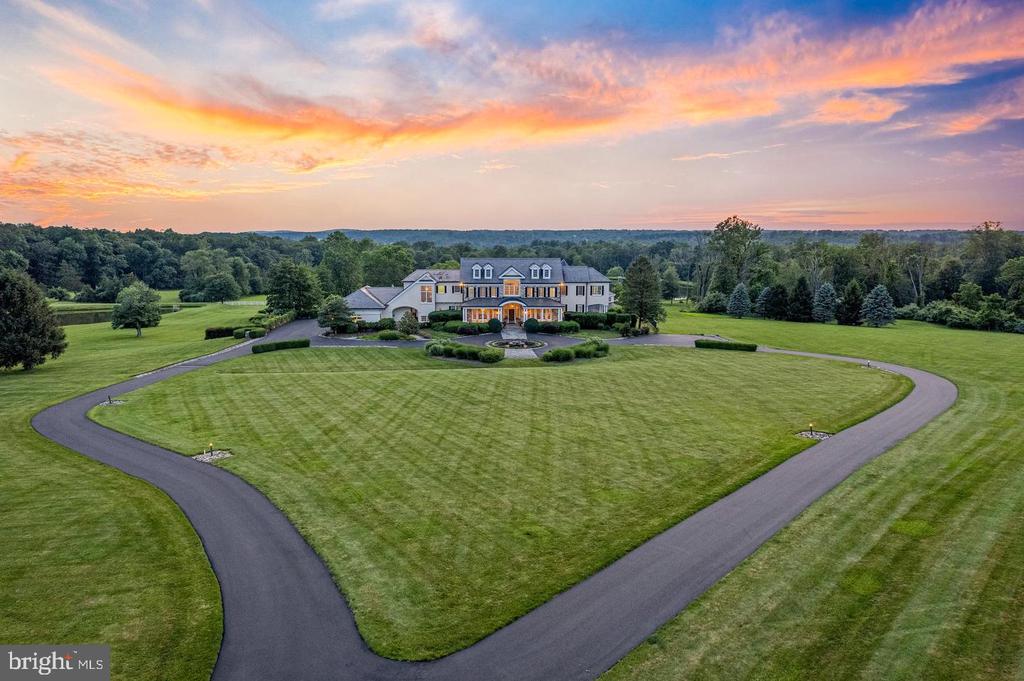 131 HARBOURTON WOODSVILLE ROAD