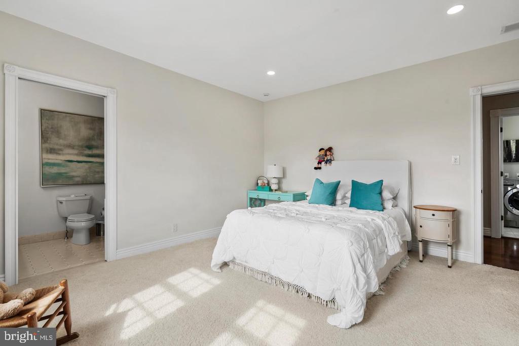 131 HARBOURTON WOODSVILLE ROAD