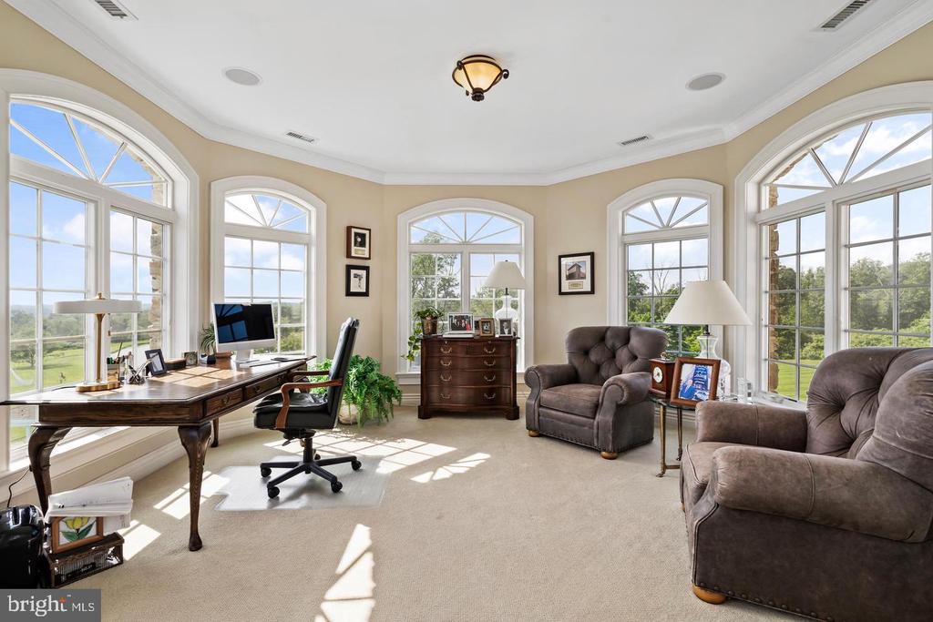 131 HARBOURTON WOODSVILLE ROAD