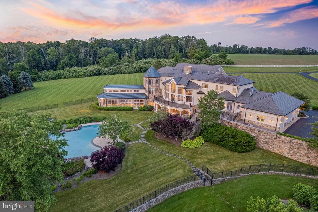 131 HARBOURTON WOODSVILLE ROAD