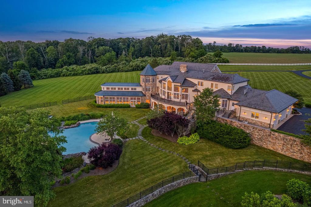 131 HARBOURTON WOODSVILLE ROAD