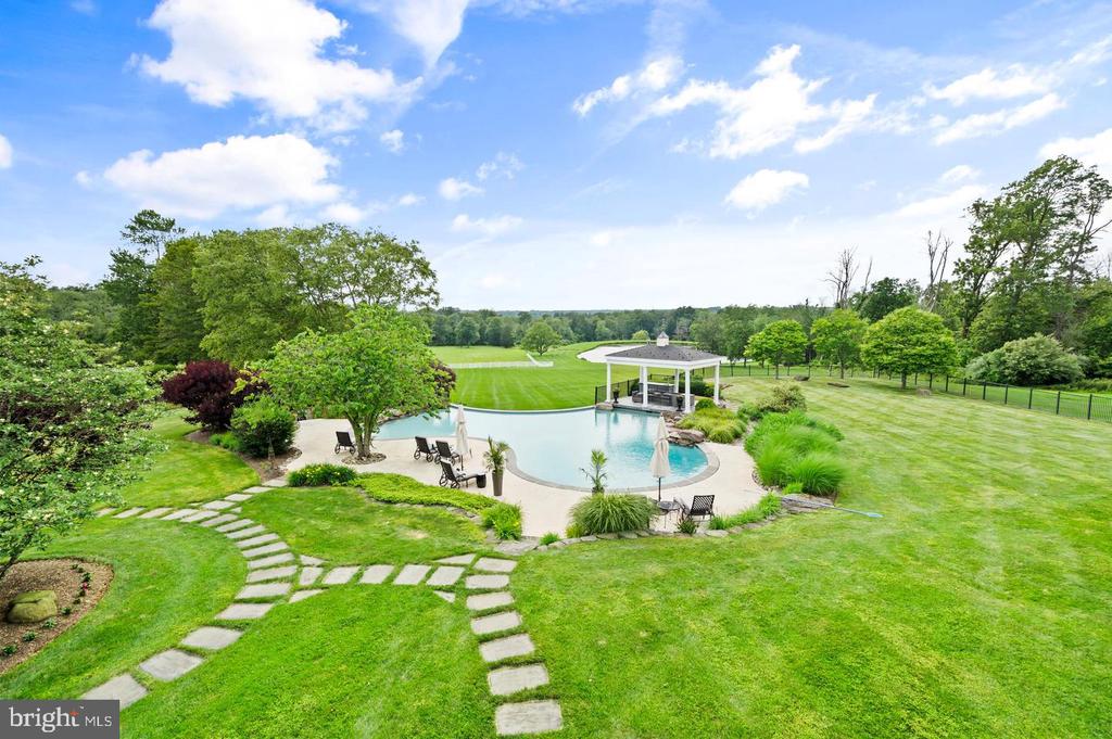 131 HARBOURTON WOODSVILLE ROAD
